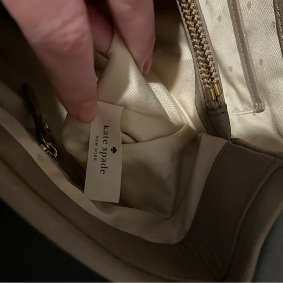 Kate Spade Emerson Place Phoebe Smooth Bag in nude retail $360 - Picture 11 of 14
